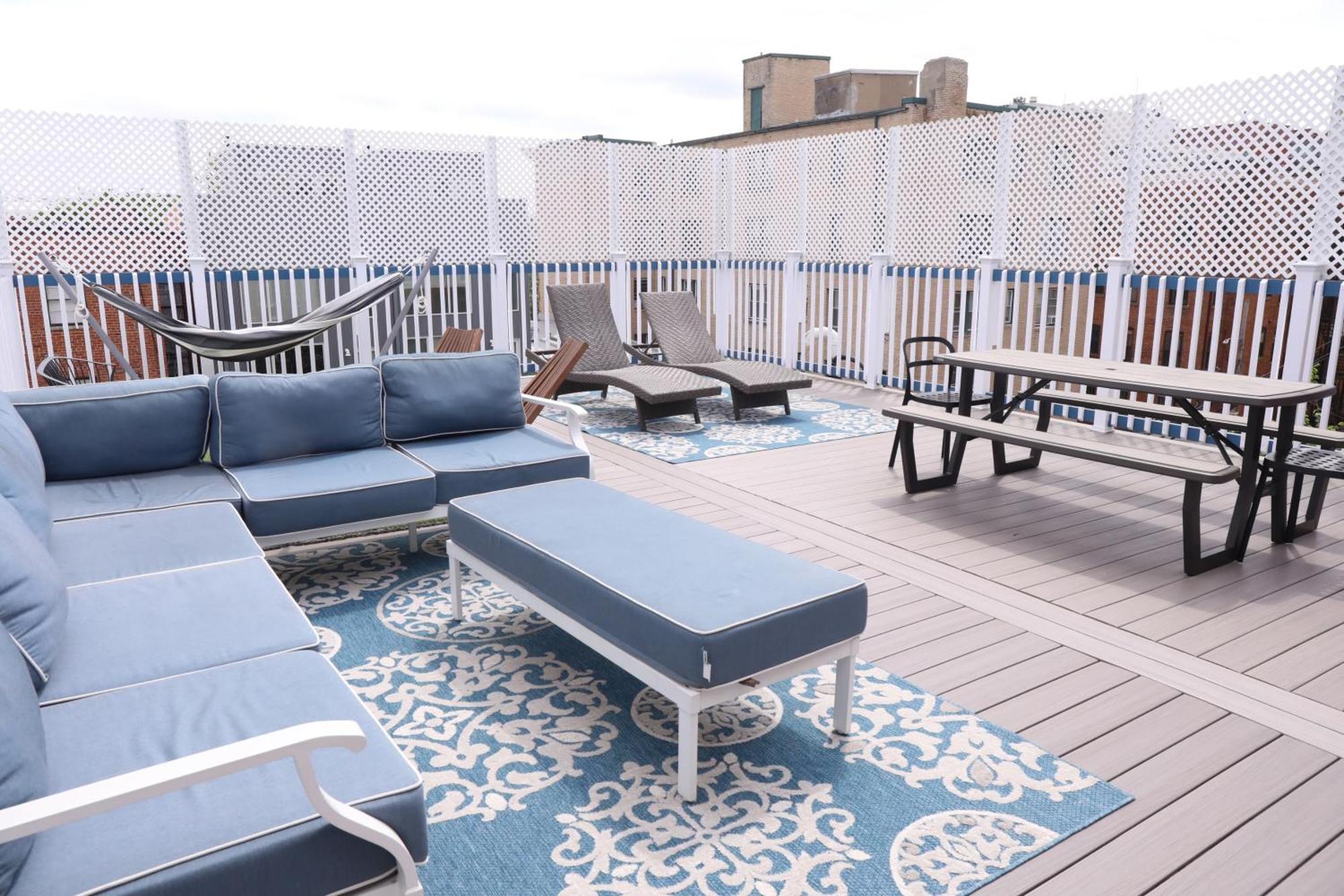 Duo Housing (Adults Only) Pansiyon Washington Dış mekan fotoğraf