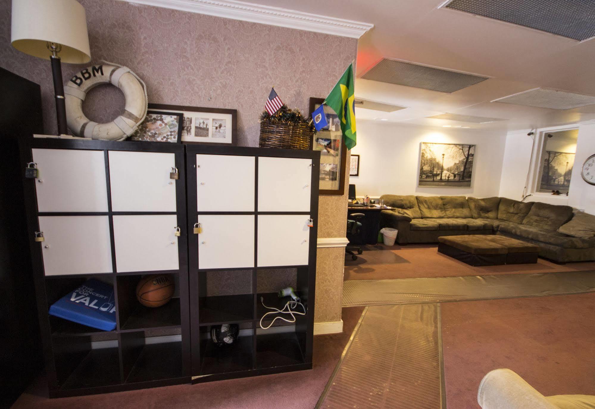 Duo Housing (Adults Only) Pansiyon Washington Dış mekan fotoğraf